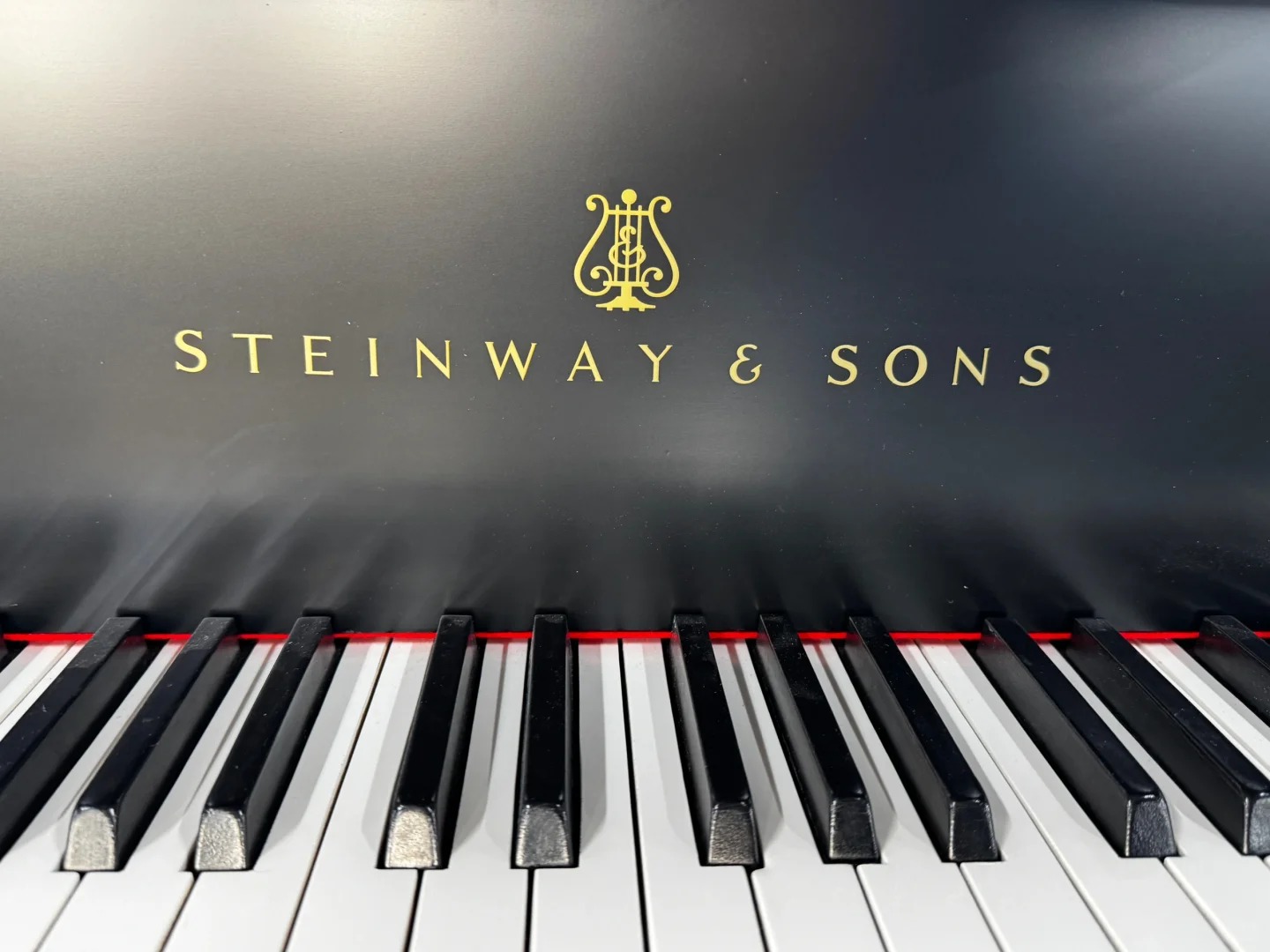 Pianoforte a coda Steinway — riferimento visivo per l'articolo: Test: Restauro Pianoforte a Coda – Costi, Tempi, Risult