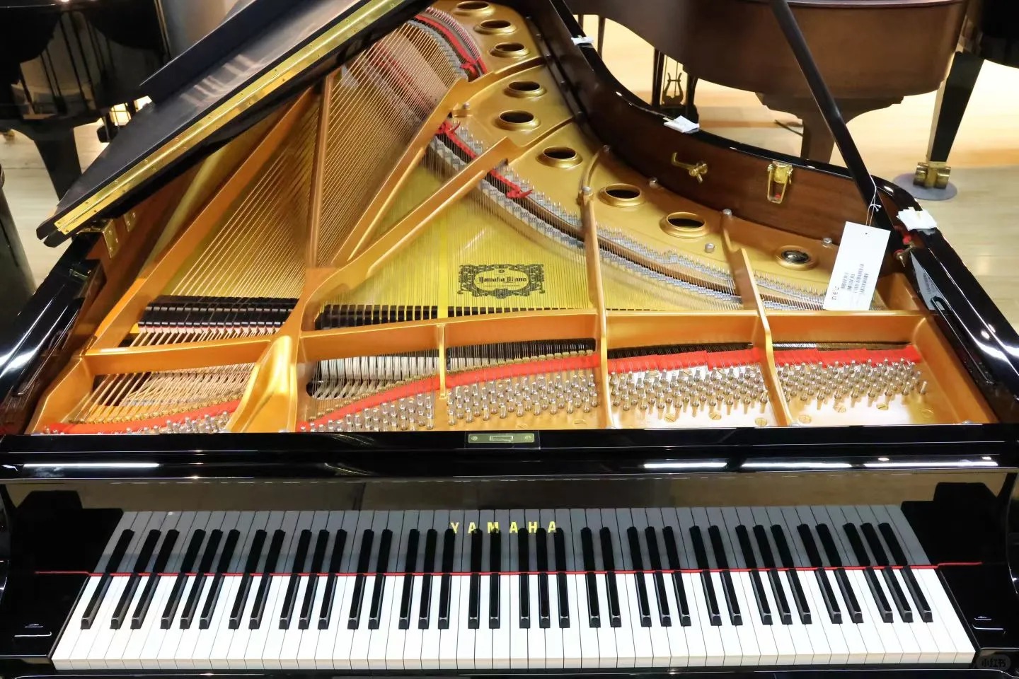 Pianoforte a coda Yamaha — riferimento visivo per l'articolo: Test Yamaha C3X: Migliori pianoforti a coda qualità/prezzo 2026