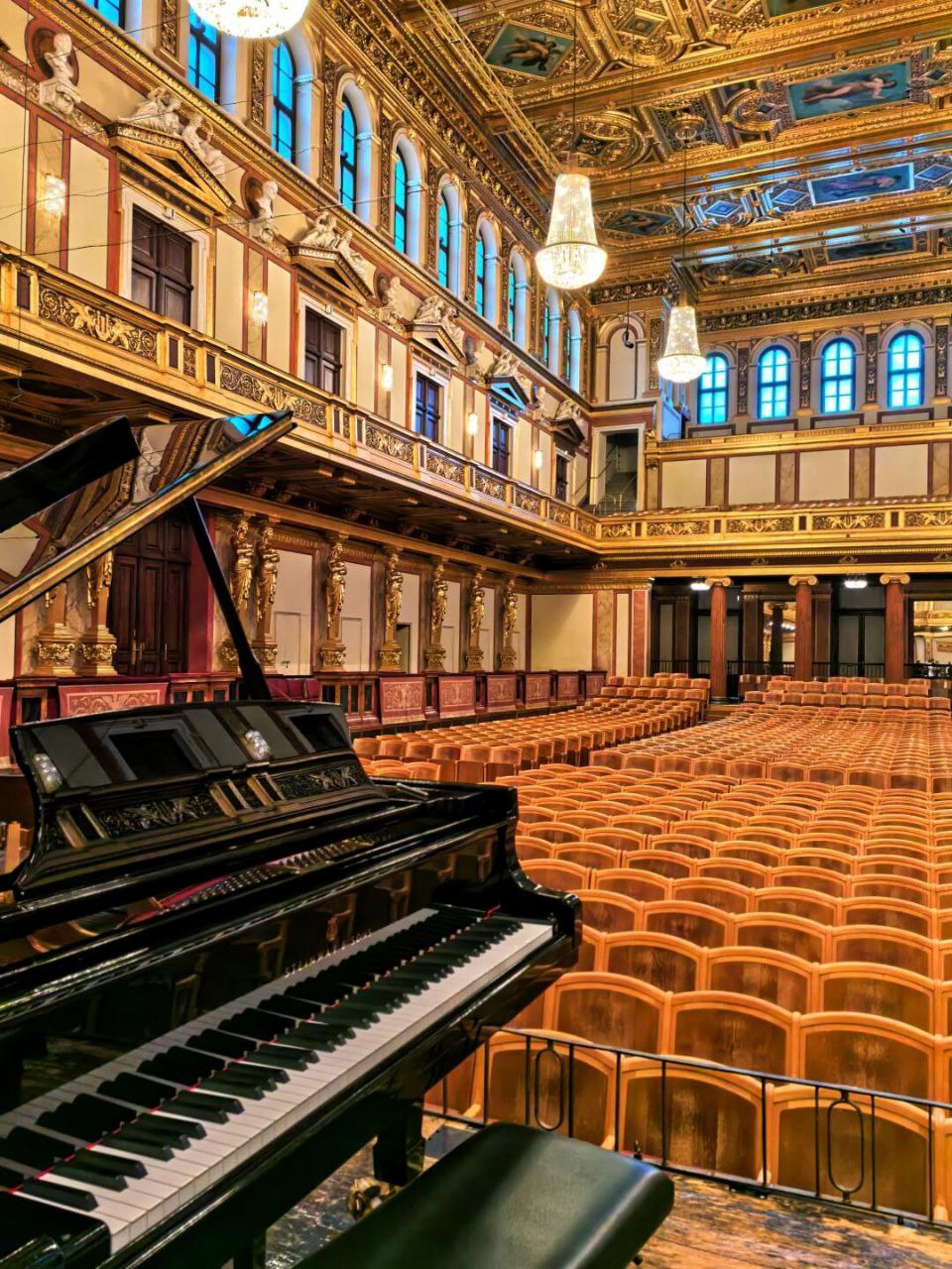 choisir piano en salle de concert